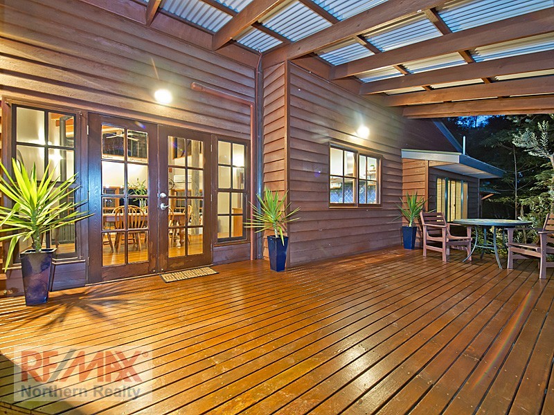 42 Lascelle Ct, Eatons Hill QLD 4037