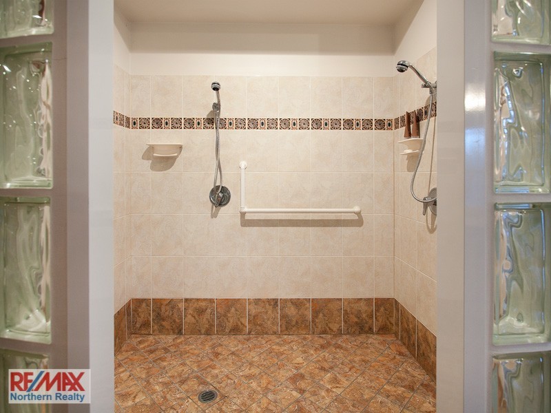 21 Country Club Drive, Albany Creek QLD 4035