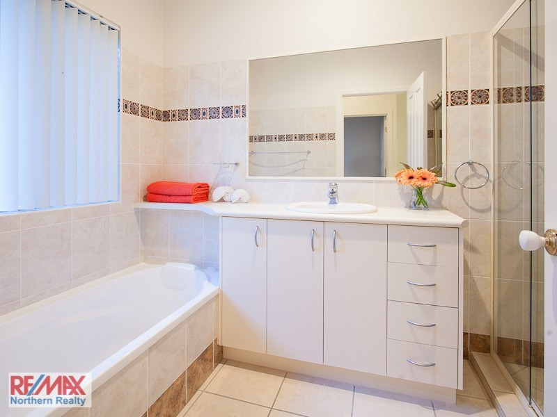 21 Country Club Drive, Albany Creek QLD 4035