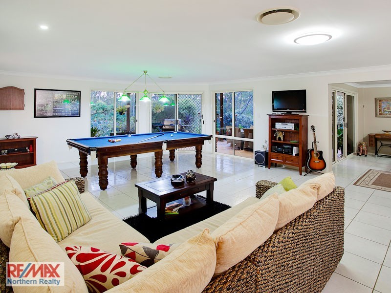 16 Yellow Button Close, Warner QLD 4500