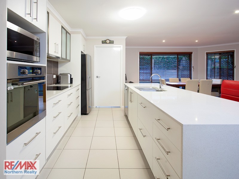 22 Hero Street, Eatons Hill QLD 4037