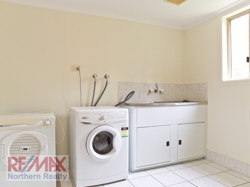 3 Monclair Court, Albany Creek QLD 4035