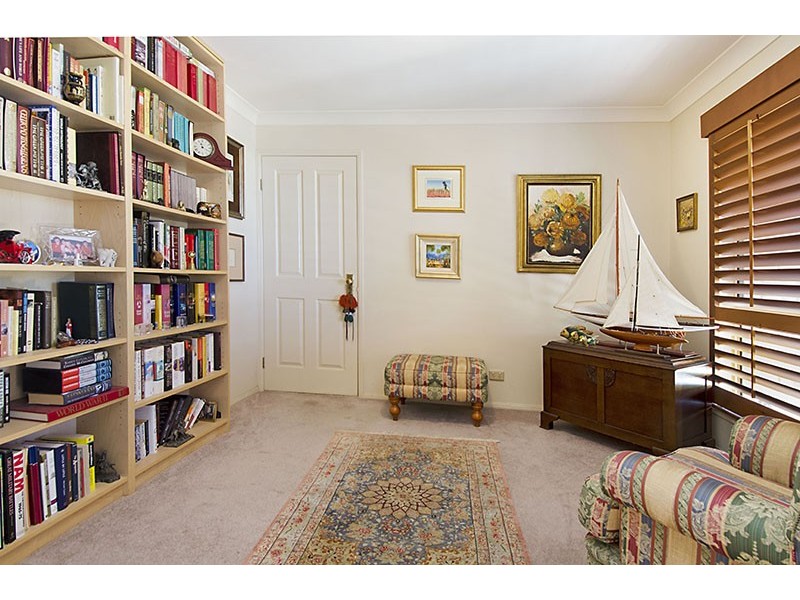 7 Wattle Close, Bridgeman Downs QLD 4035