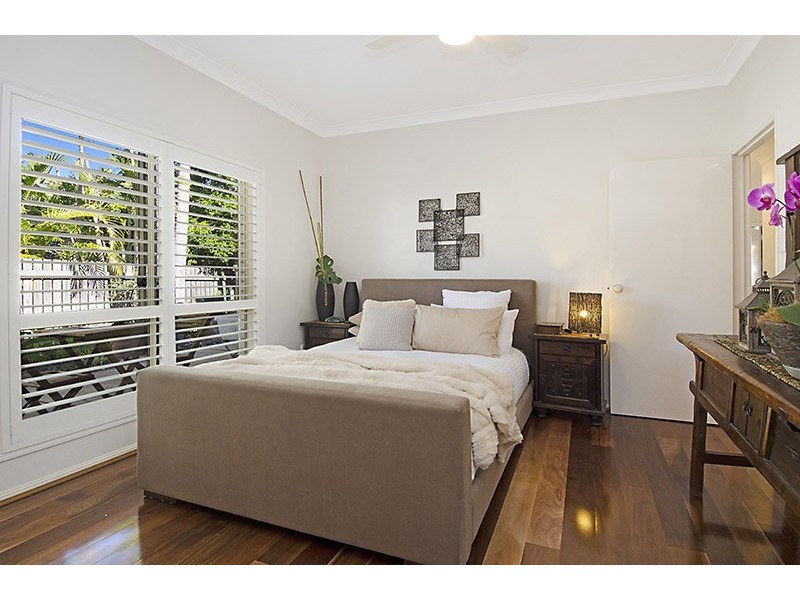 7 Myrtle Crescent, Bridgeman Downs QLD 4035