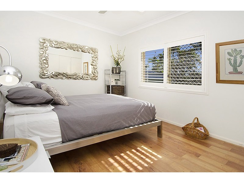 7 Myrtle Crescent, Bridgeman Downs QLD 4035