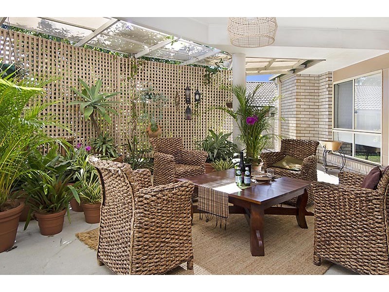 7 Myrtle Crescent, Bridgeman Downs QLD 4035