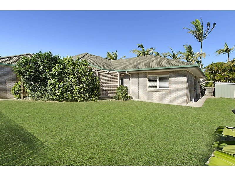 7 Myrtle Crescent, Bridgeman Downs QLD 4035