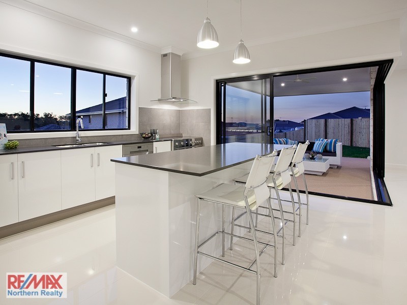 25 Hillary Drive, Warner QLD 4500