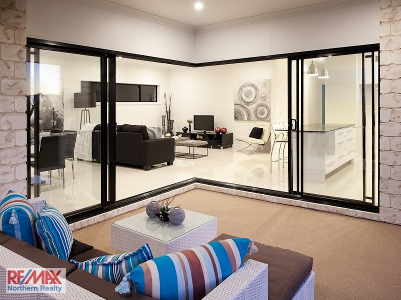 25 Hillary Drive, Warner QLD 4500