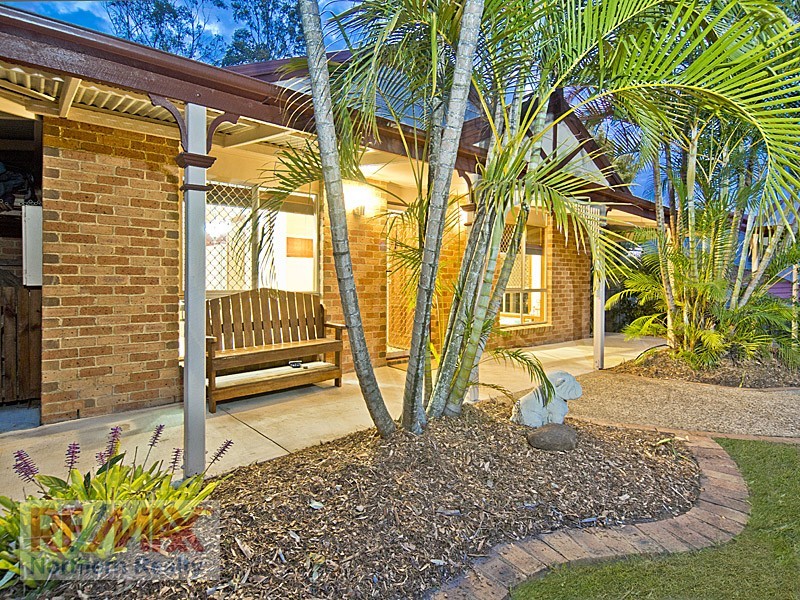 26 Voltaire Cres, Petrie QLD 4502