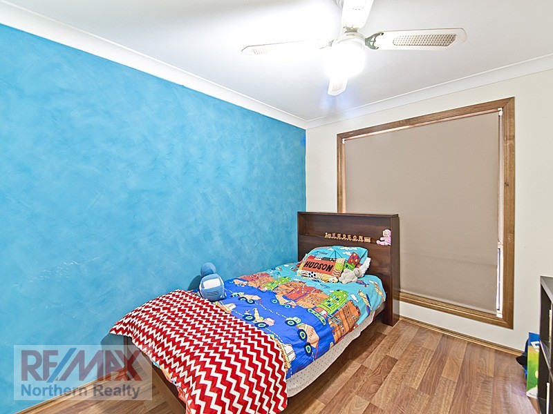 26 Voltaire Cres, Petrie QLD 4502