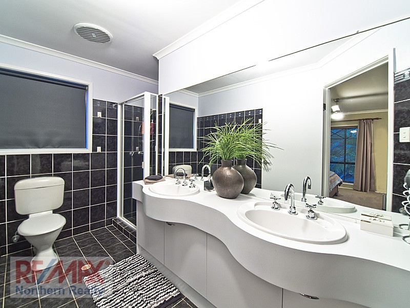 71 Boondooma Circuit, Albany Creek QLD 4035