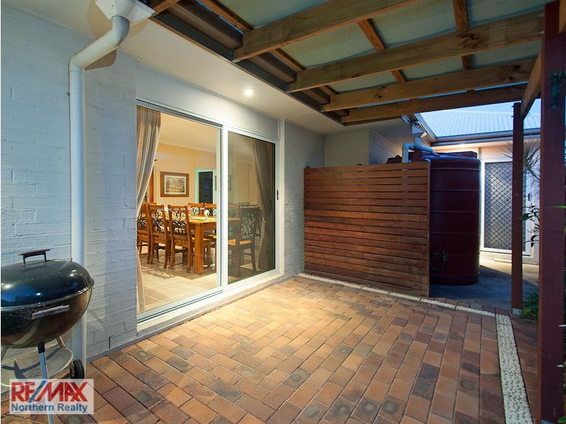 6 Nicklaus Parade, North Lakes QLD 4509