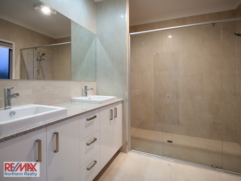 2 Gracie Court, Cashmere QLD 4500