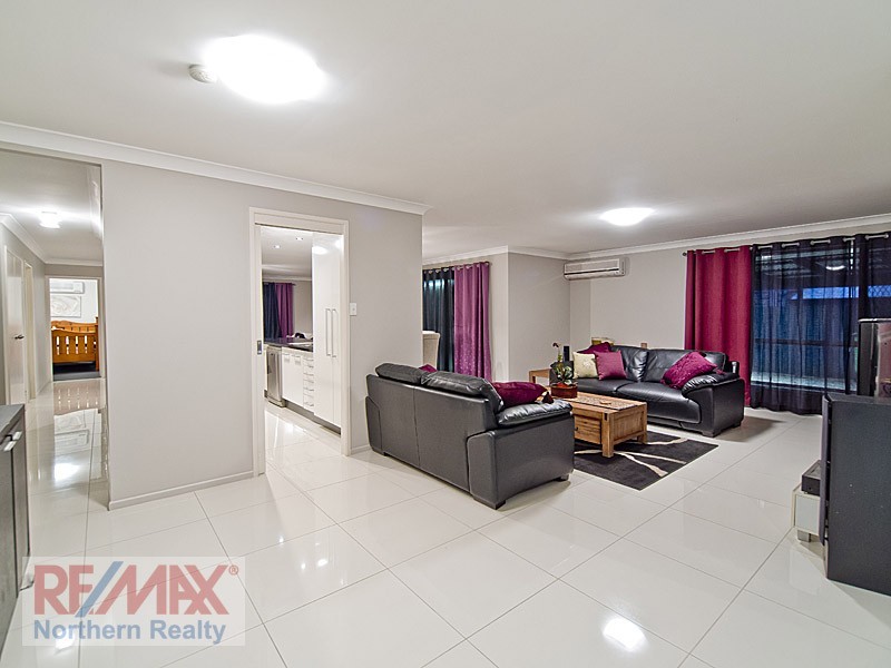 44 Tanager St, Albany Creek QLD 4035