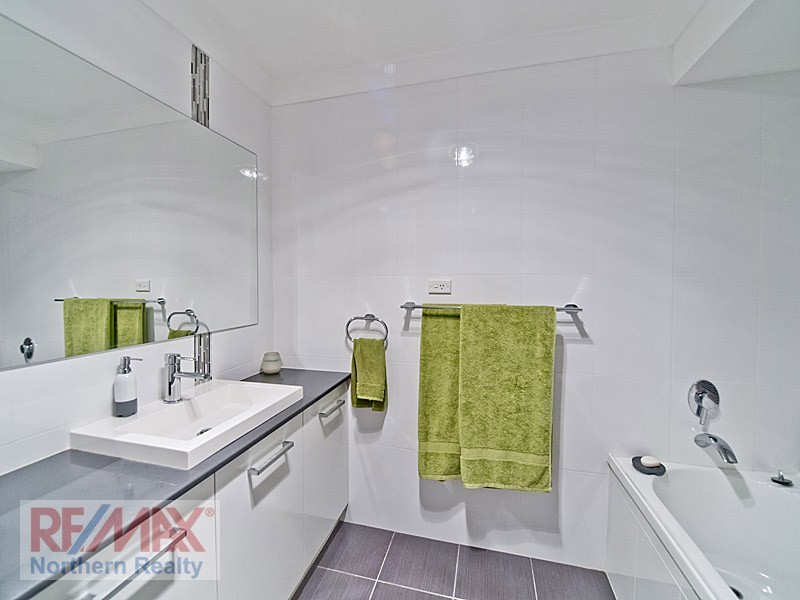 44 Tanager St, Albany Creek QLD 4035