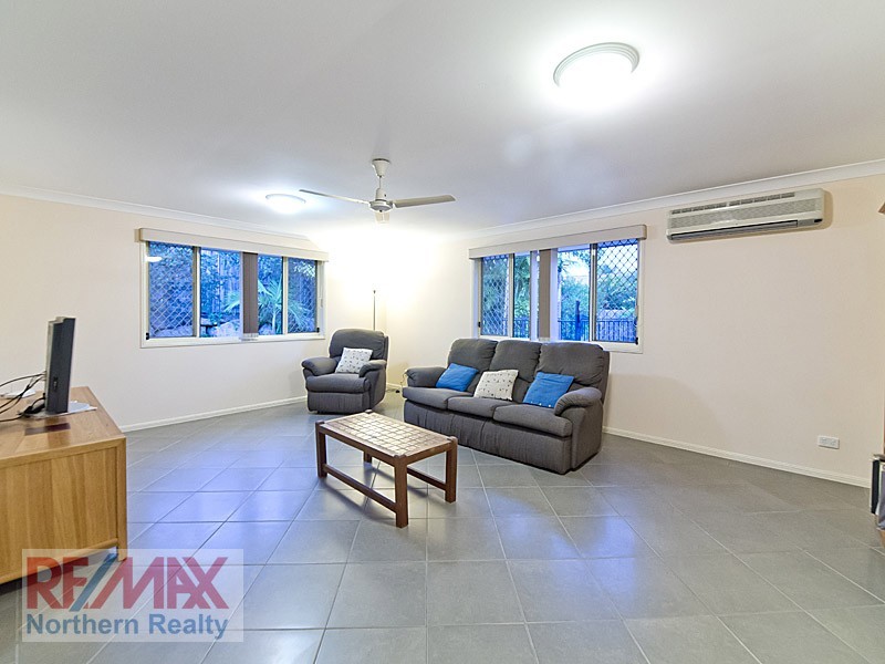 21 Silvereye Crescent, Albany Creek QLD 4035