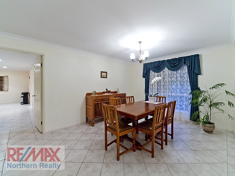 21 Silvereye Crescent, Albany Creek QLD 4035