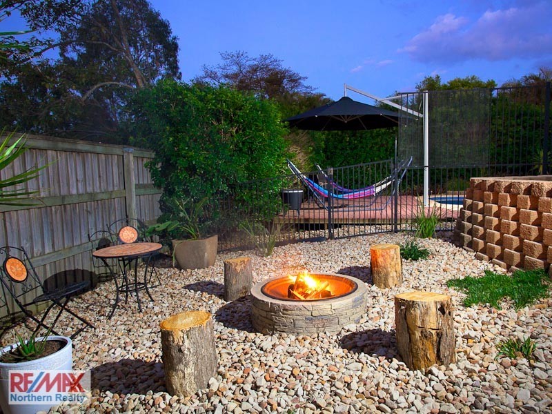 5 Farr Place, Petrie QLD 4502