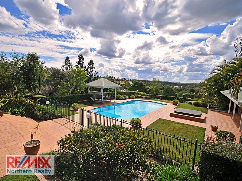 6 Koala Court, Bunya QLD 4055