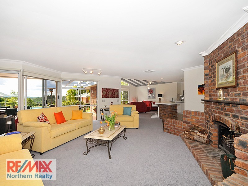 6 Koala Court, Bunya QLD 4055