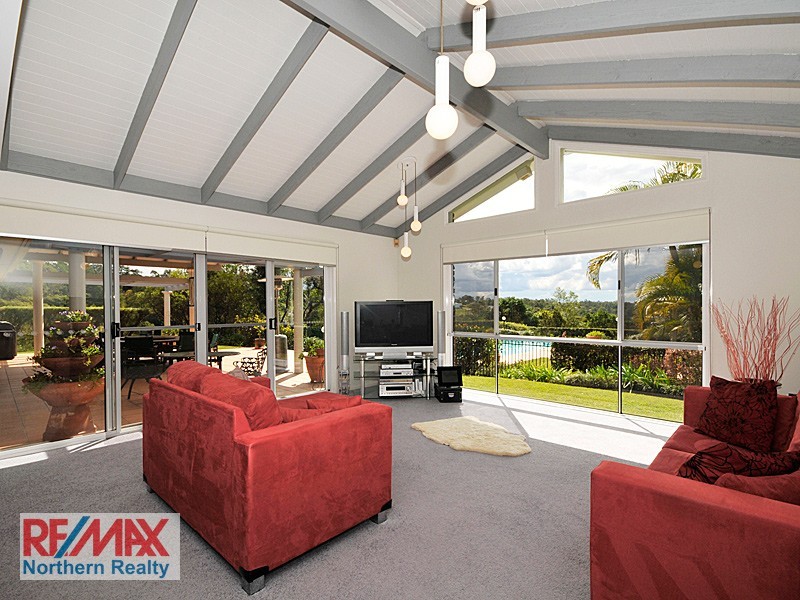 6 Koala Court, Bunya QLD 4055