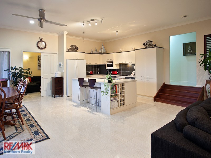 60 Affleck Avenue, Petrie QLD 4502