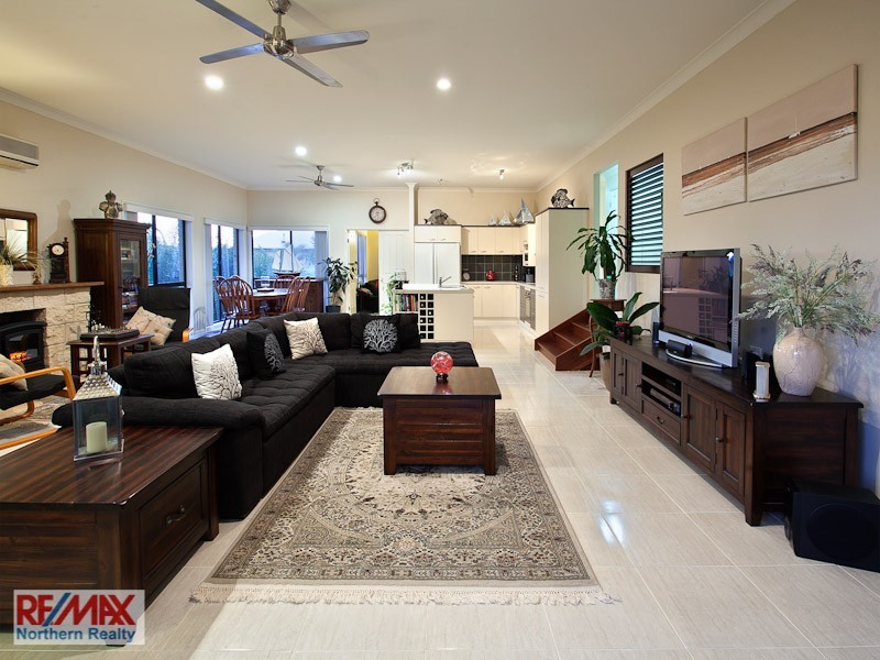 60 Affleck Avenue, Petrie QLD 4502