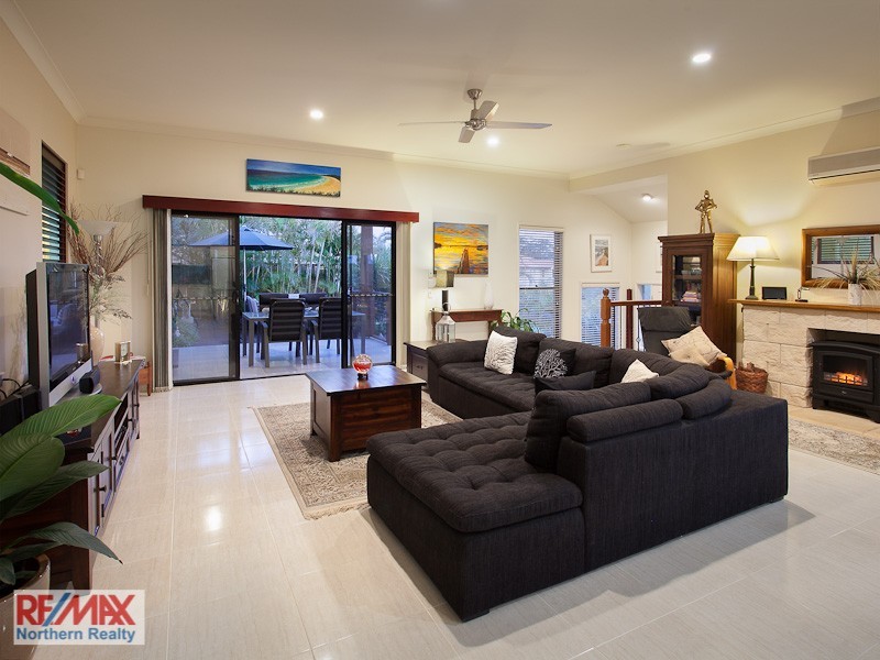 60 Affleck Avenue, Petrie QLD 4502