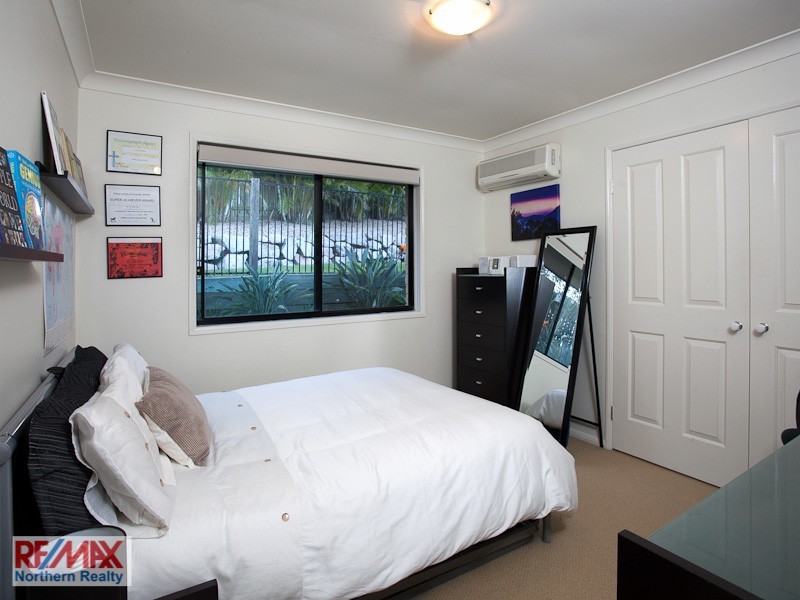 60 Affleck Avenue, Petrie QLD 4502