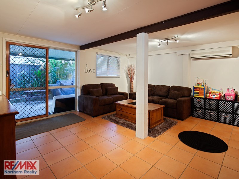 12 Whittaker Street, Chermside West QLD 4032