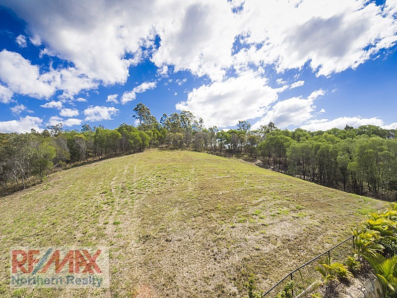 6 Lottie Place, Cashmere QLD 4500