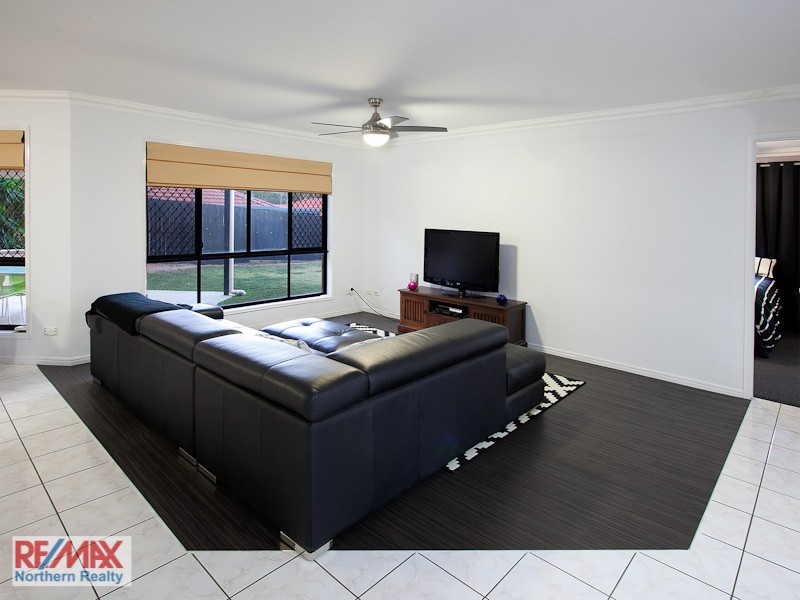 14 Faraday Court, Kallangur QLD 4503