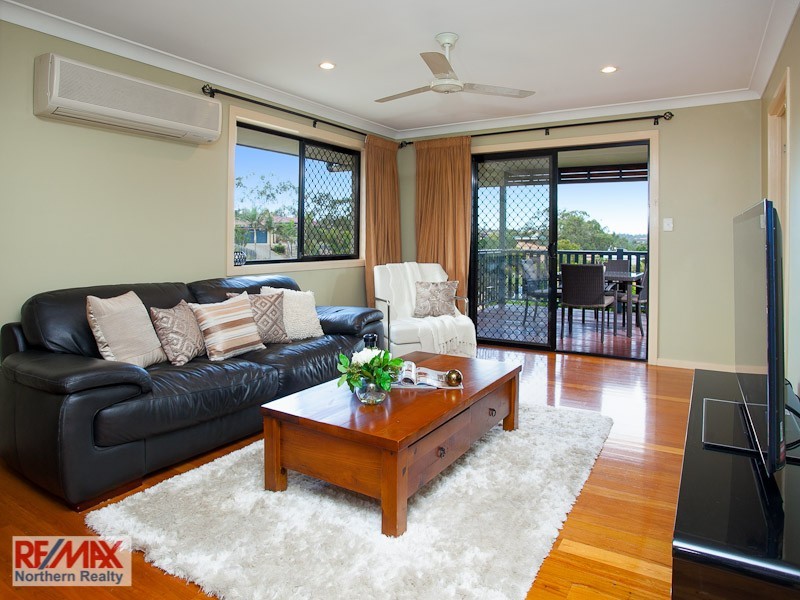 11 Valencia Court, Eatons Hill QLD 4037