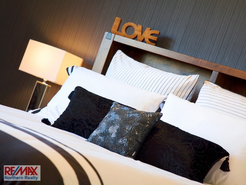 11 Valencia Court, Eatons Hill QLD 4037