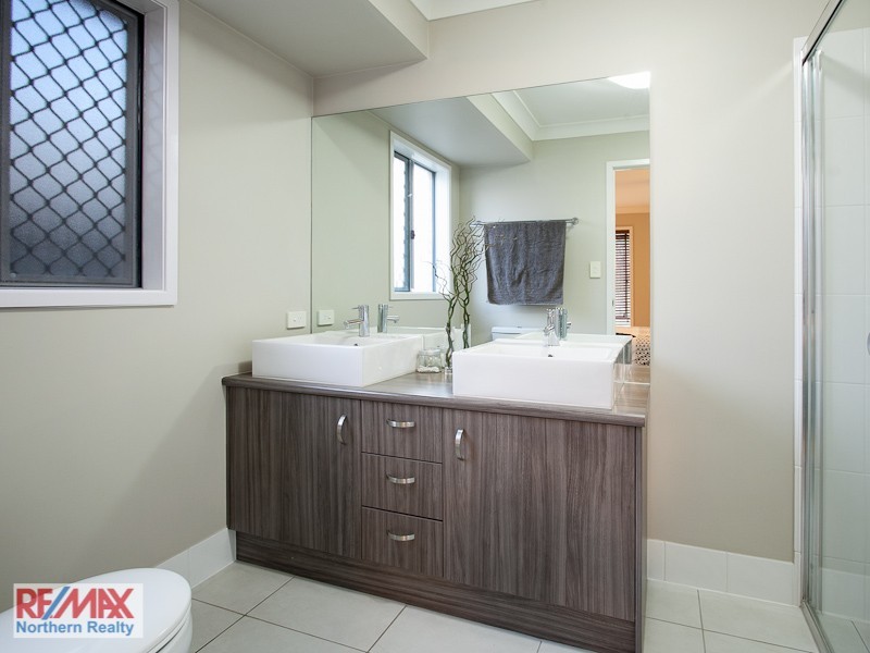 33 Delawar Rd, Warner QLD 4500