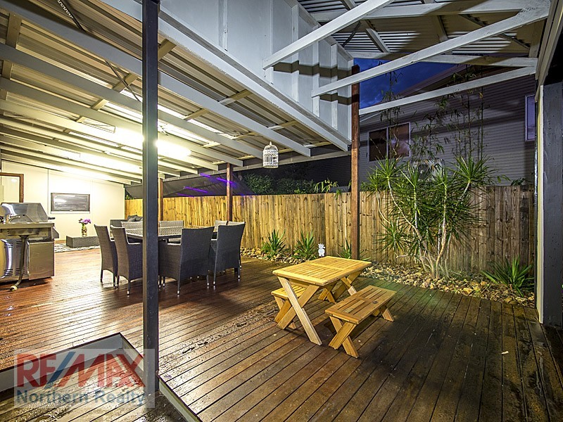 25 Wilson Ave, Albany Creek QLD 4035