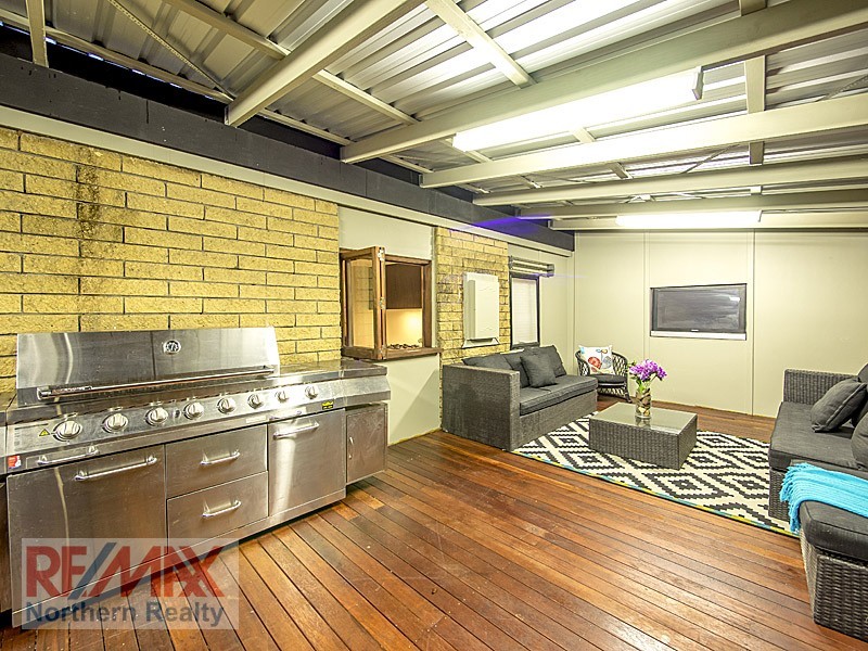25 Wilson Ave, Albany Creek QLD 4035
