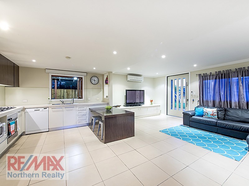 25 Wilson Ave, Albany Creek QLD 4035