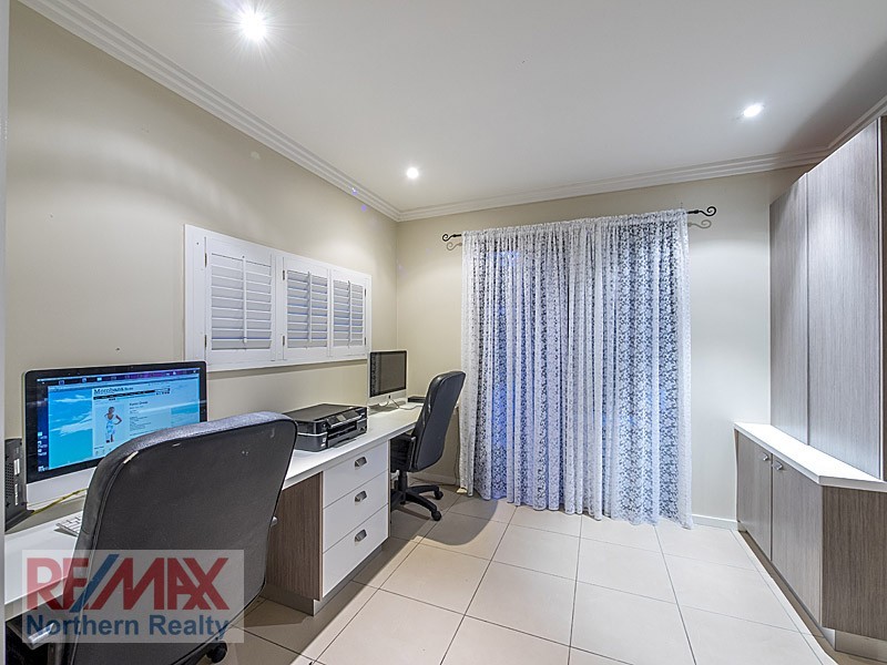 25 Wilson Ave, Albany Creek QLD 4035