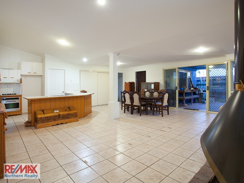 13 Queen Elizabeth Drive, Eatons Hill QLD 4037