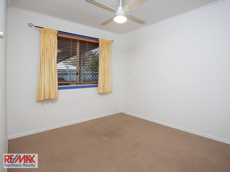 13 Queen Elizabeth Drive, Eatons Hill QLD 4037