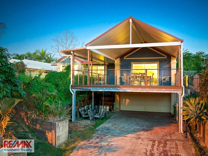 13 Queen Elizabeth Drive, Eatons Hill QLD 4037