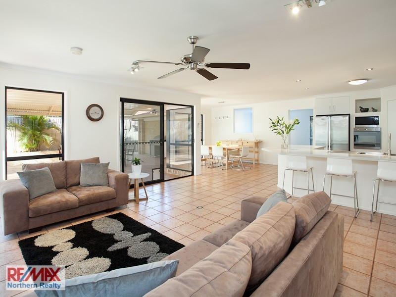 13 Zorina Court, Eatons Hill QLD 4037