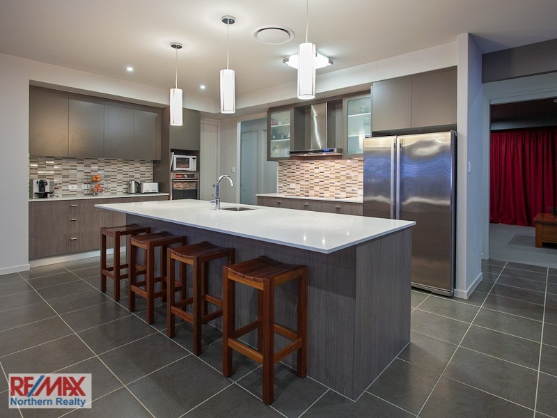 44 Dana Street, Cashmere QLD 4500