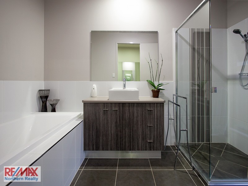 44 Dana Street, Cashmere QLD 4500