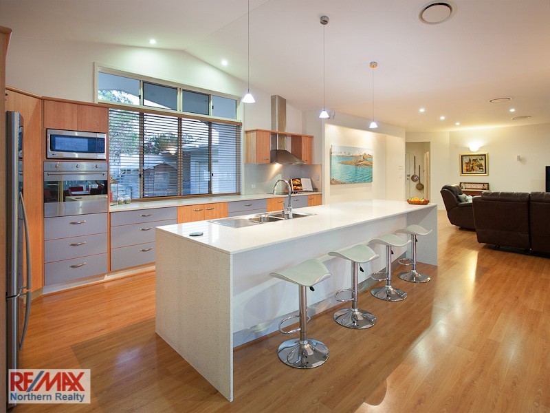 6 Pheasant Court, Cashmere QLD 4500