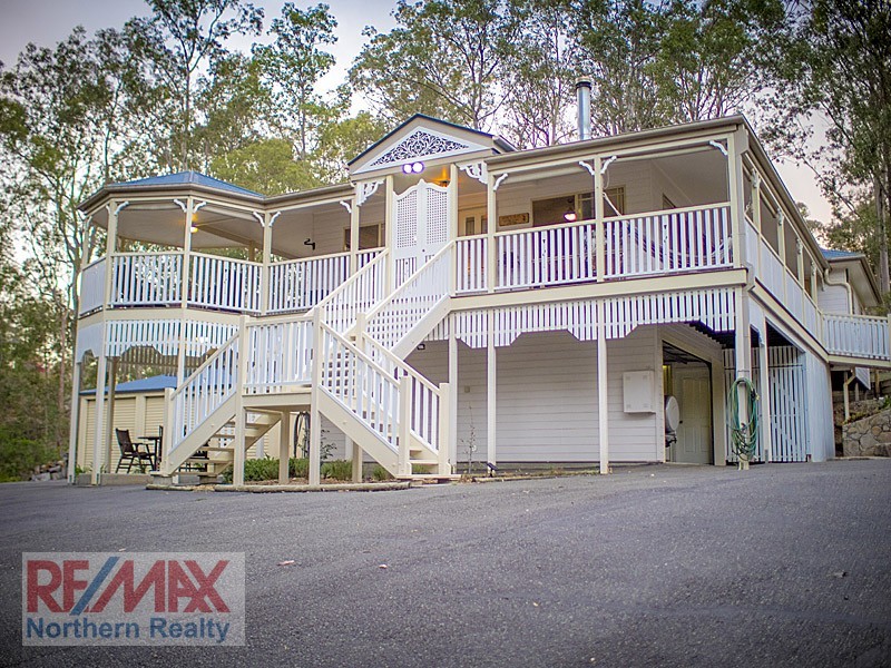 16 Harrier Place, Warner QLD 4500