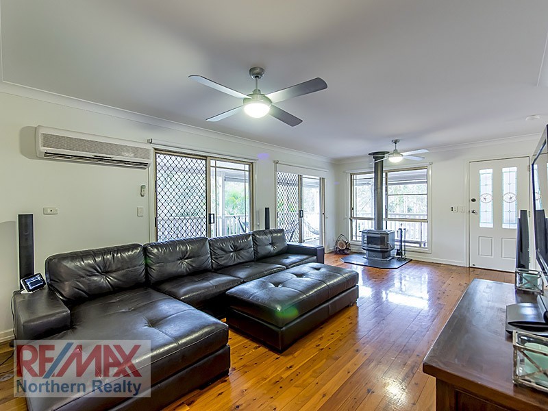 16 Harrier Place, Warner QLD 4500