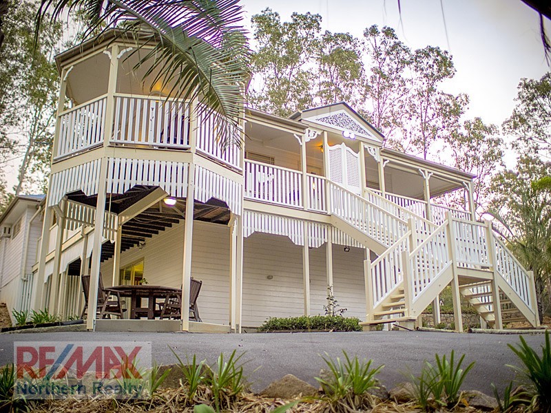 16 Harrier Place, Warner QLD 4500